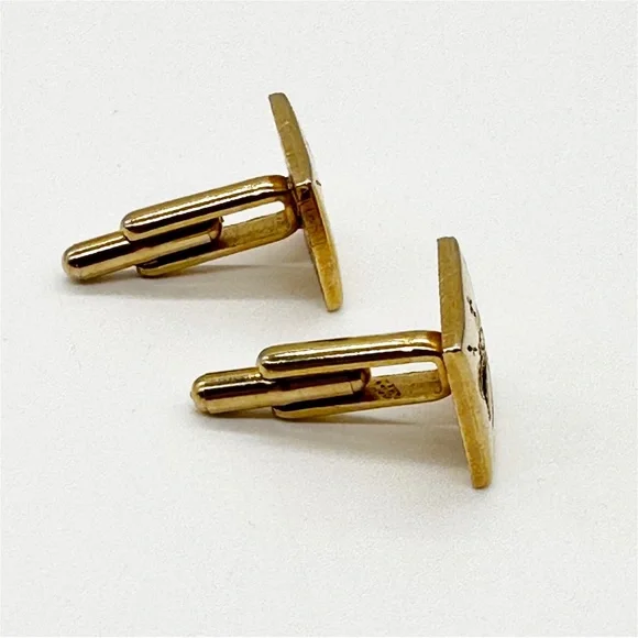 Vintage Gold Tone Engraved Crown Square Cufflinks - Picture 3 of 6